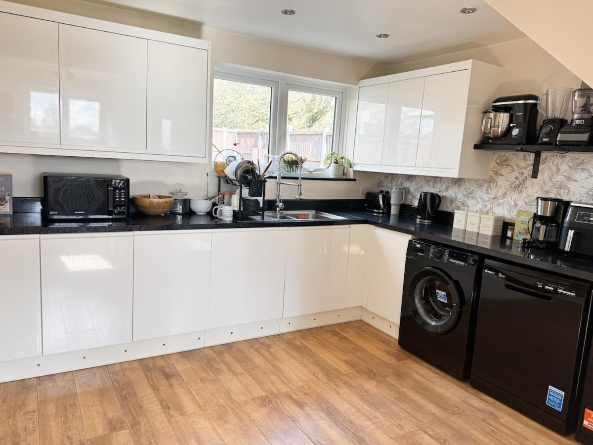 Home In Upminster Luaran gambar